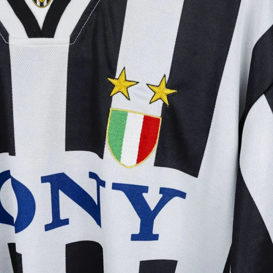 Juventus 1995 kit - Retro Jersey Home Fan Version