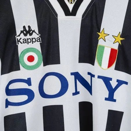 Juventus 1995 kit - Retro Jersey Home Fan Version