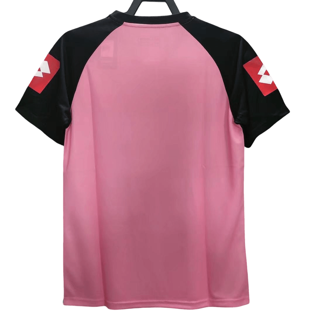 Juventus 2002/2003 Pink Jersey - Retro Jersey Goalkeeper Fan Version