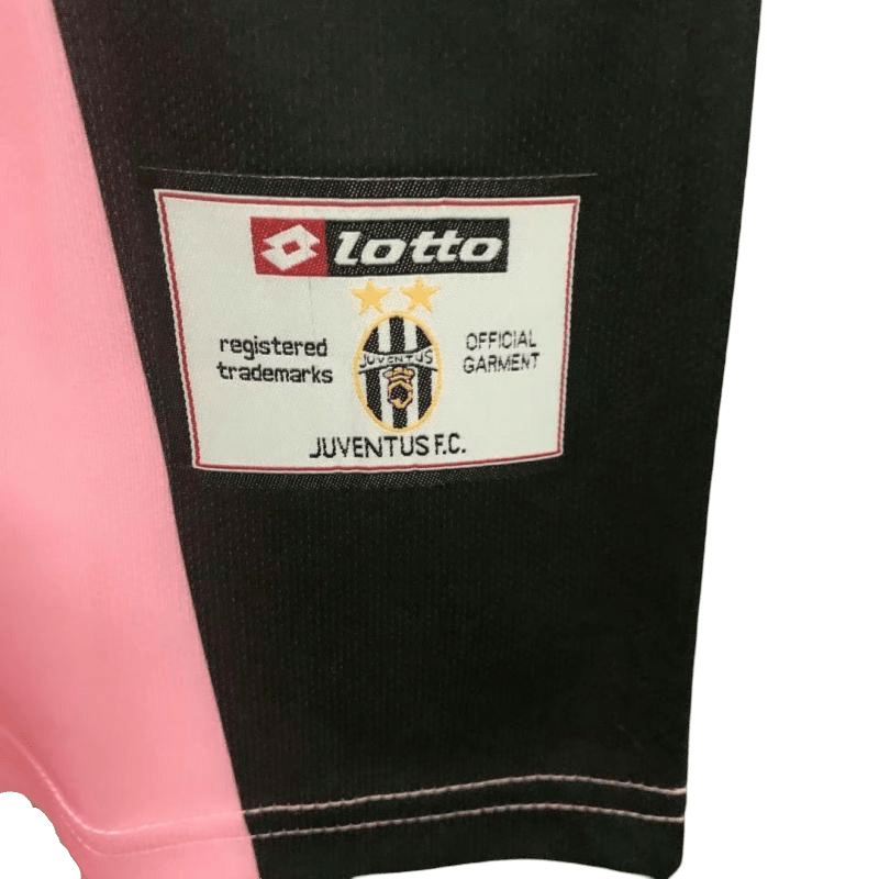 Juventus 2002/2003 Pink Jersey - Retro Jersey Goalkeeper Fan Version