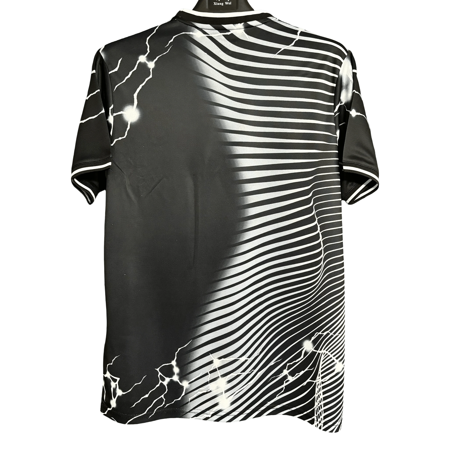 Real Madrid Black Jersey - 2025/2026 Special Edition Fan Version